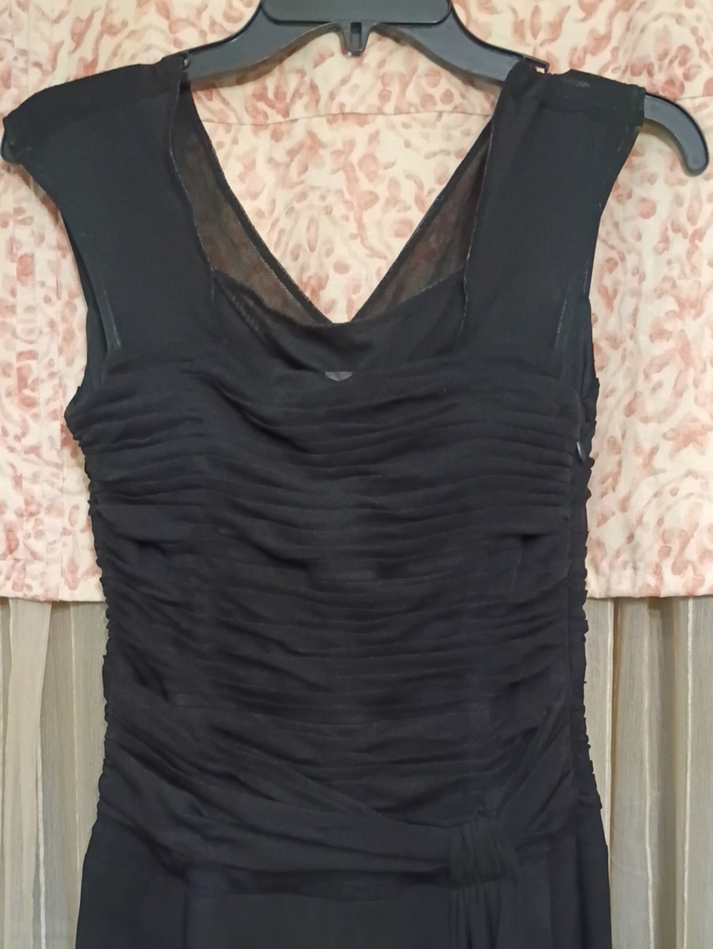 Signature by Sangria Black Ruched Sleeveless Mesh-Panel Tunic